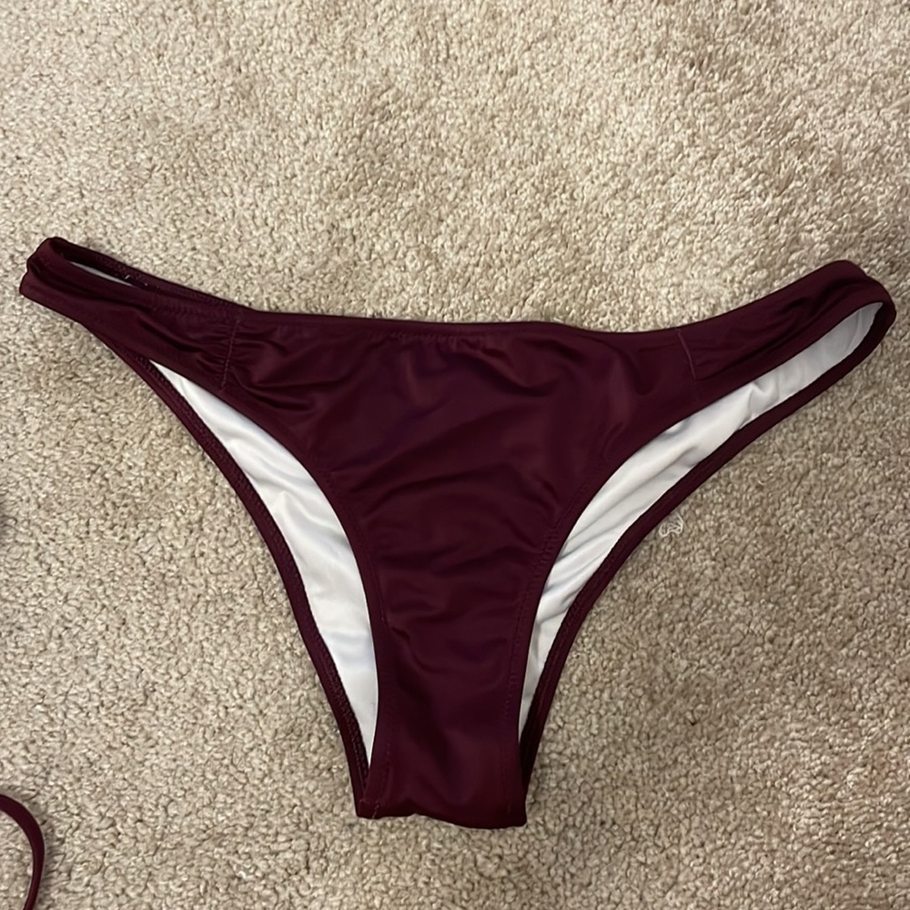 2 piece bathing suit - Picture 3 of 5